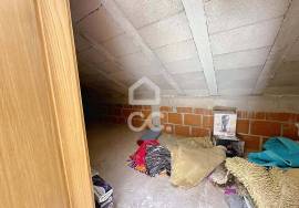 Detached house, with four bedrooms, with land in the municipality of Montalegre
