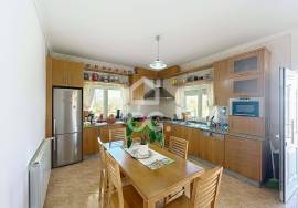 Detached house, with four bedrooms, with land in the municipality of Montalegre