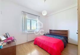 Detached house, with four bedrooms, with land in the municipality of Montalegre