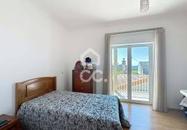 Detached house, with four bedrooms, with land in the municipality of Montalegre