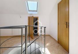 Detached house, with four bedrooms, with land in the municipality of Montalegre