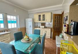 House 4 Bedrooms - Santo Isidro de Pegões