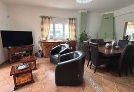 House 4 Bedrooms - Santo Isidro de Pegões