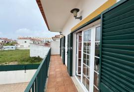 House 4 Bedrooms - Santo Isidro de Pegões