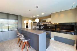 Magnificent House in Condominium, 254M², For Sale, Furnished, 4 Bedrooms, 4 Suites, 2 Parking Spaces, Capão da Canoa / RS