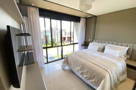 Magnificent House in Condominium, 254M², For Sale, Furnished, 4 Bedrooms, 4 Suites, 2 Parking Spaces, Capão da Canoa / RS