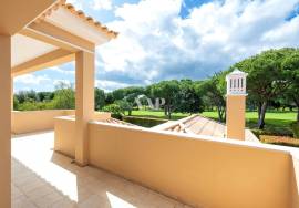 4+2 bedroom villa for sale in Vila Sol with GOLF view