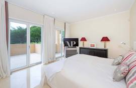 4+2 bedroom villa for sale in Vila Sol with GOLF view