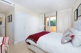 4+2 bedroom villa for sale in Vila Sol with GOLF view