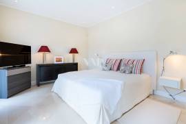 4+2 bedroom villa for sale in Vila Sol with GOLF view