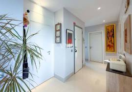 3 bedrooms TOP FLOOR APARTMENT with SEA and GOLF views
