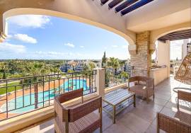 3 bedrooms TOP FLOOR APARTMENT with SEA and GOLF views