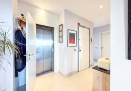3 bedrooms TOP FLOOR APARTMENT with SEA and GOLF views