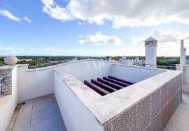 3 bedrooms TOP FLOOR APARTMENT with SEA and GOLF views