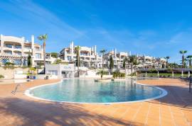 3 bedrooms TOP FLOOR APARTMENT with SEA and GOLF views