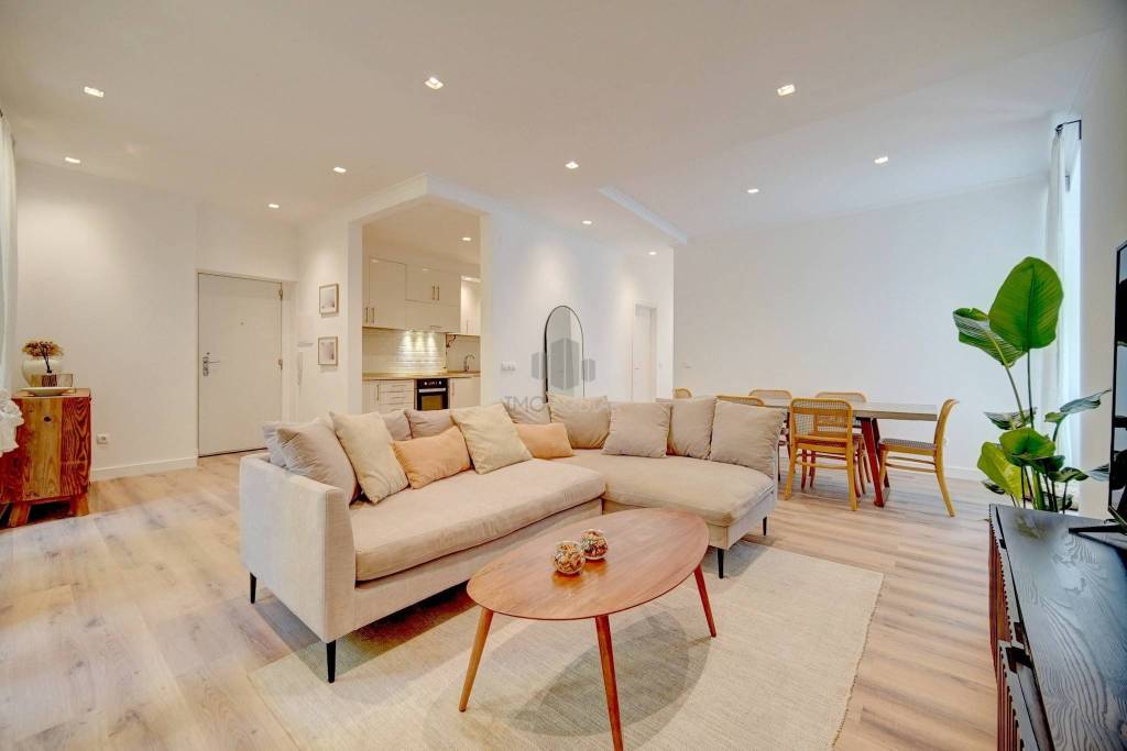 2 bedroom apartment in Alcântara, Lisbon