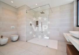 3 BEDROOM LUXURY VILLA - PRIVATE SWIMMING POOL - GARDEN
