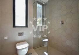 3 BEDROOM LUXURY VILLA - PRIVATE SWIMMING POOL - GARDEN