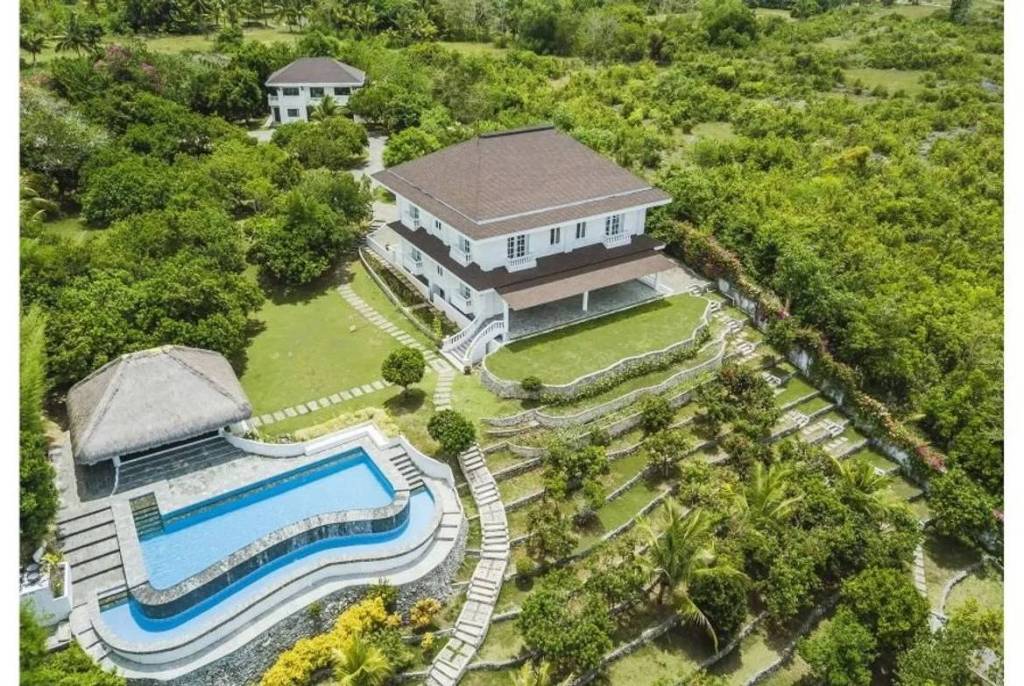 Luxury Bed Manor By The Sea Estate For Sale on Panglao Island