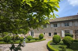 Luxury 6 Bed Stone House For Sale In Cuiseaux