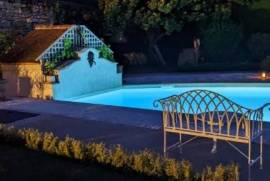 Luxury 6 Bed Stone House For Sale In Cuiseaux