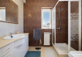 Spacious 4-Bedroom Family Home with Pool