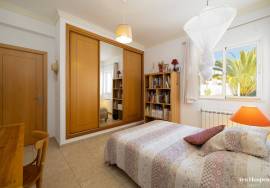 Spacious 4-Bedroom Family Home with Pool
