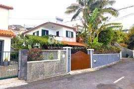 3+1 Bedroom House with Garden and Potential for Profitability in Boa Nova – Funchal