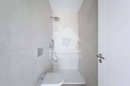 New 4 Bedroom Villa with Pool, Barbecue and Box Garage in Belavista, Parchal - Lagoa