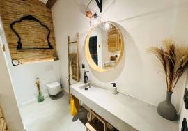 Design house. August rent only