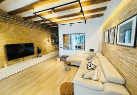 Design house. August rent only