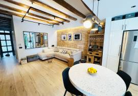 Design house. August rent only
