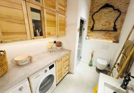Design house. August rent only