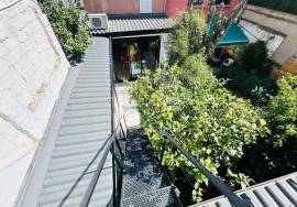 Design house. August rent only