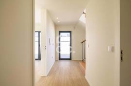 3 bedroom detached house in the center of Trofa