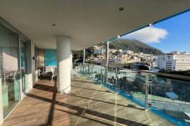 Beautiful 2 bedroom apartment in Imperial Ocean Plaza, Gibraltar