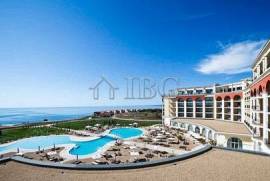 Spacious 2-Bedroom Apartment with Golf Views in Lighthouse Golf & Spa Resort