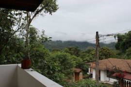 Excellent 5 Bed House For Sale In Portal de Mindo Ecuador