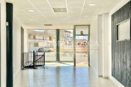120 m² commercial space with basement, main street LLUCMAJOR