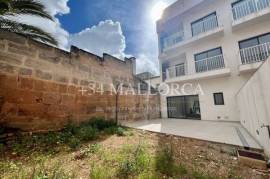 New commercial space with private courtyard in Llucmajor
