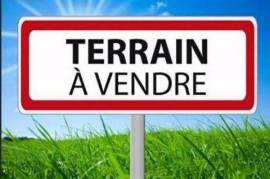 Montfermeil 93370- Terrain à bâtir de 1000 m², viabilisé au cœur de Montfermeil.