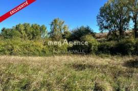 Terrain à bâtir de 6800m2