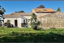 Elégant mélange d'ancien et de contemporain - Maison de 159 m² sur un terrain de 1709 m²