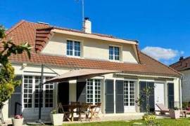 Maison familiale rénovée, Secteur pavillonnaire