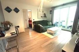 Magnifique Appartement 2P avec Extérieur au pied de la Gare RER de Cergy-le-Haut