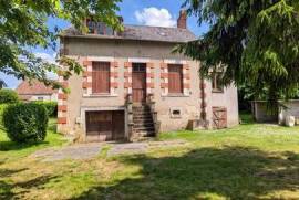 Maison 5 pièces avec terrain généreux à rénover