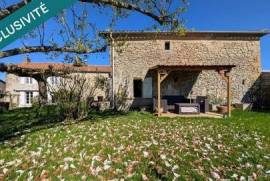maison de village avec grange + dépendance et piscine hors sol