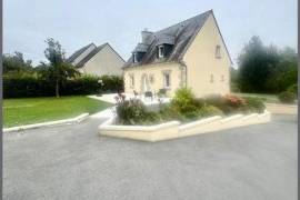 Maison familiale traditionnelle sur sous sol - 110 m2