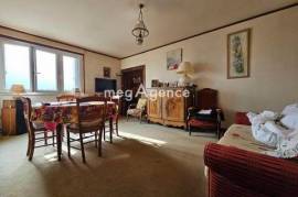 APPARTEMENT 4 PIECES 73 M² AVEC PARKING ET CAVES