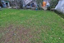 maison familiale sur deux niveaux de 7 pièces 5 chambres, grand jardin